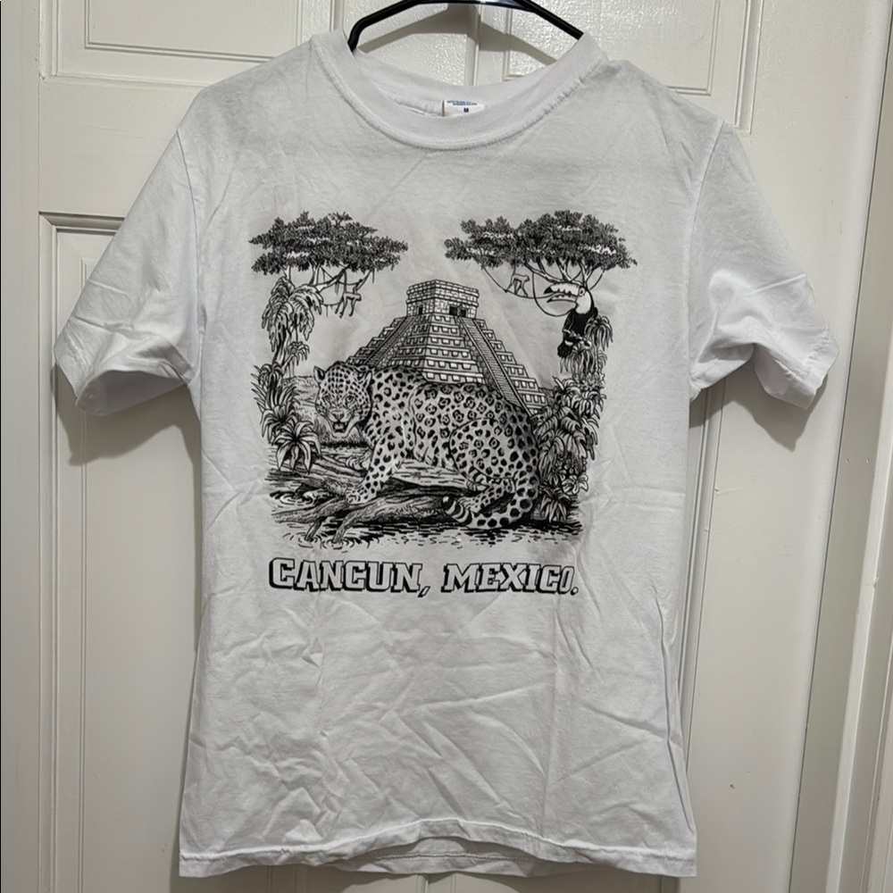 Vintage Cancun Mexico Jungle T-shirt Size M